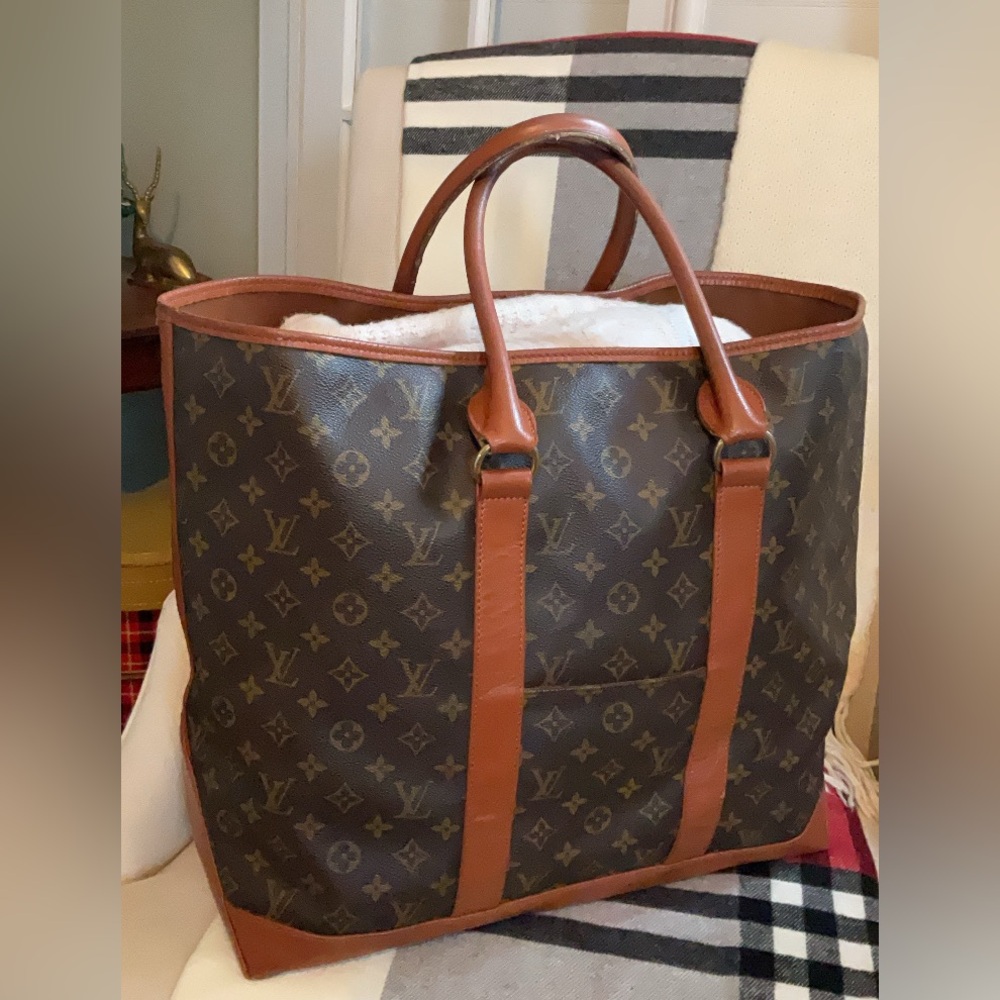 Louis Vuitton Tote